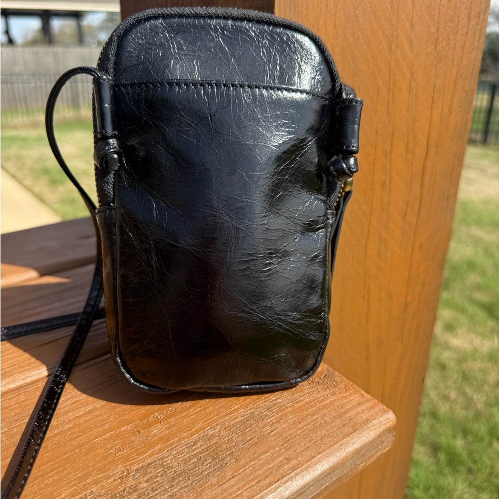 EUC HOBO Glossy Black Leather Butter Soft Crossbody Bag - Picture 4 of 9